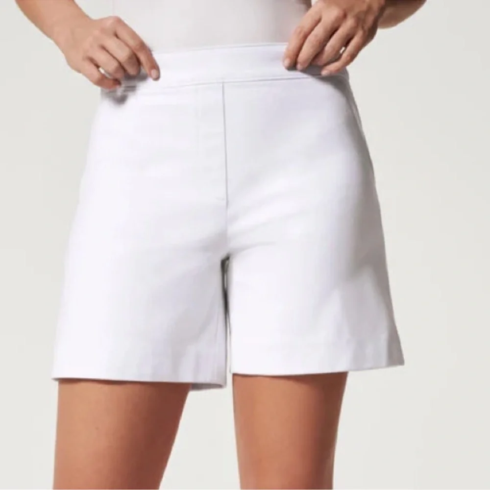 SPANX On The Go Polished 6” White Stretch High Rise Shorts Size Small NWT - Picture 4 of 16